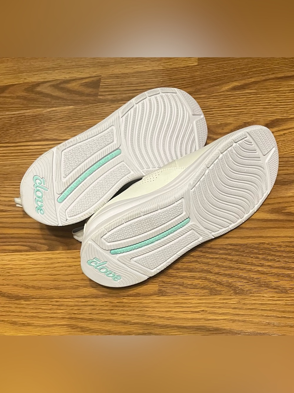 Clove Solo slip-on Women’s Nursing Shoes White - Picture 4 of 8